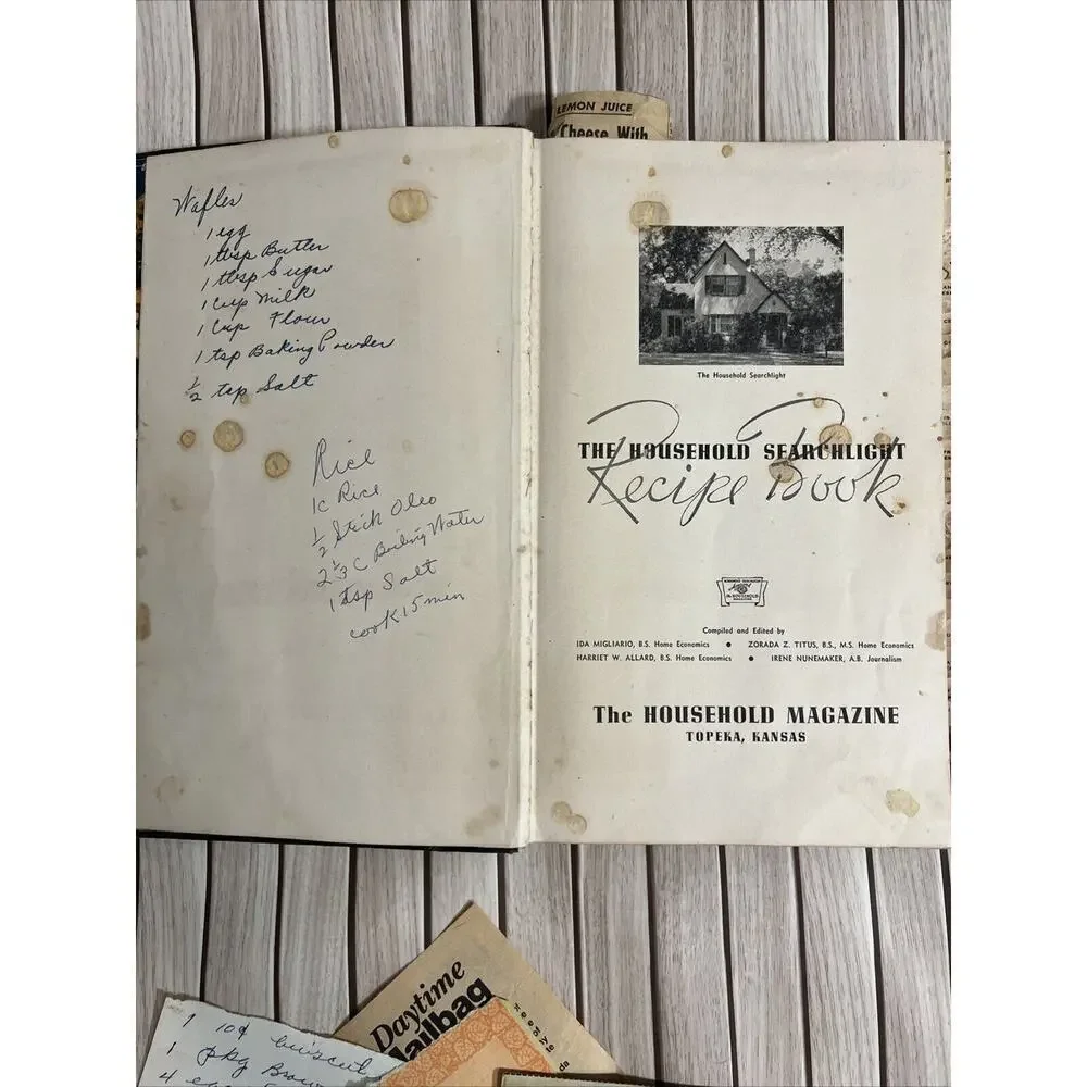 Vtg SEARCHLIGHT RECIPE COOKBOOK By Household Magazine‎ 1946 Handwritten Recipes